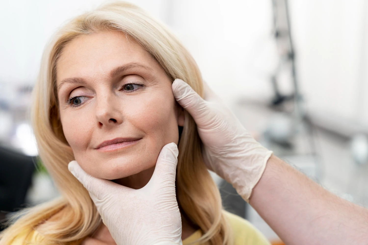 Lifting facial sin cirugia en Weston, Florida.